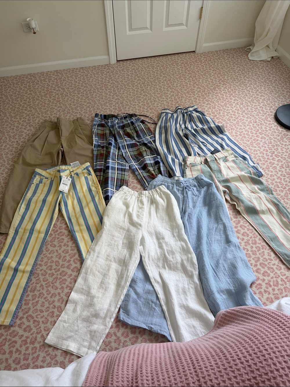 LOT of 7 Zara women’s pants XS from summer 2026.